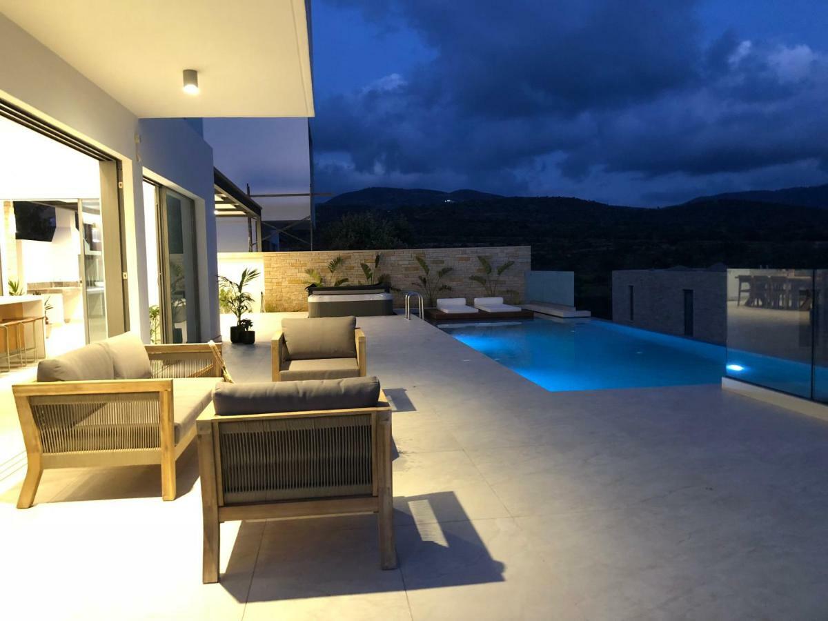 Golden Shore Paphos Exterior foto