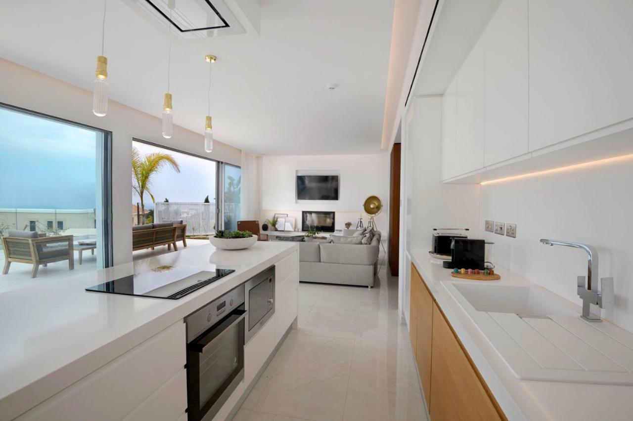 Golden Shore Paphos Exterior foto